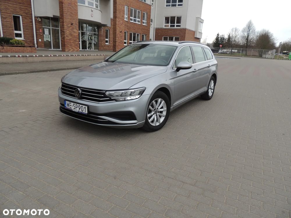 Volkswagen Passat 1.5 TSI EVO Business DSG - 1