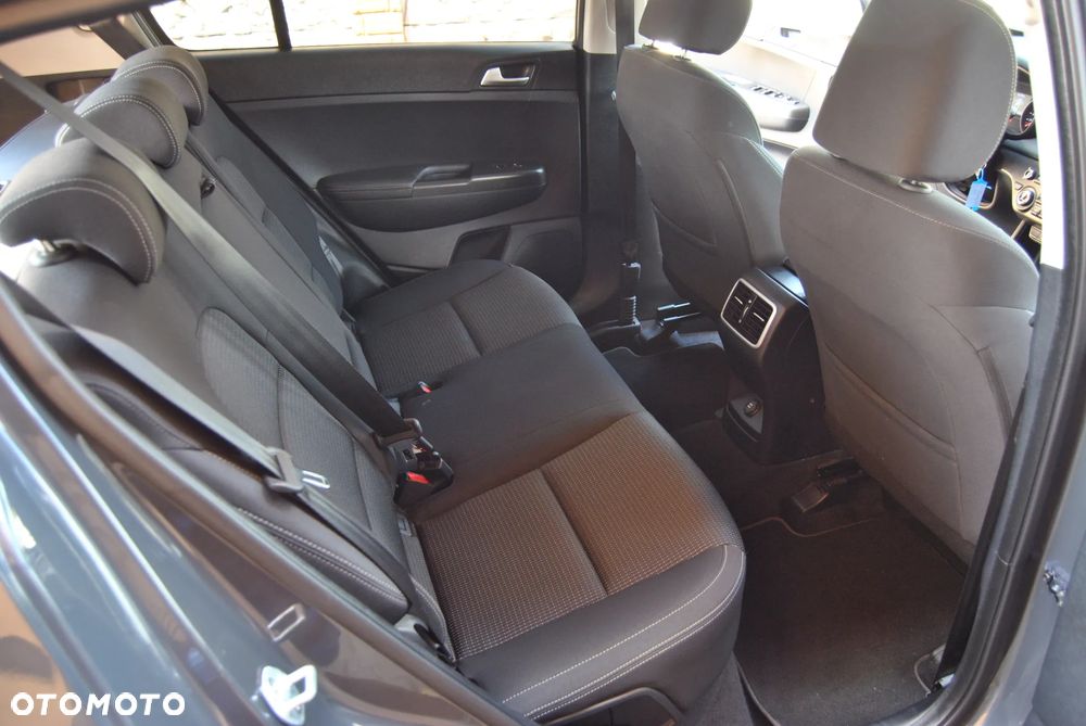 Kia Sportage 1.6 GDI Black Edition 2WD - 33