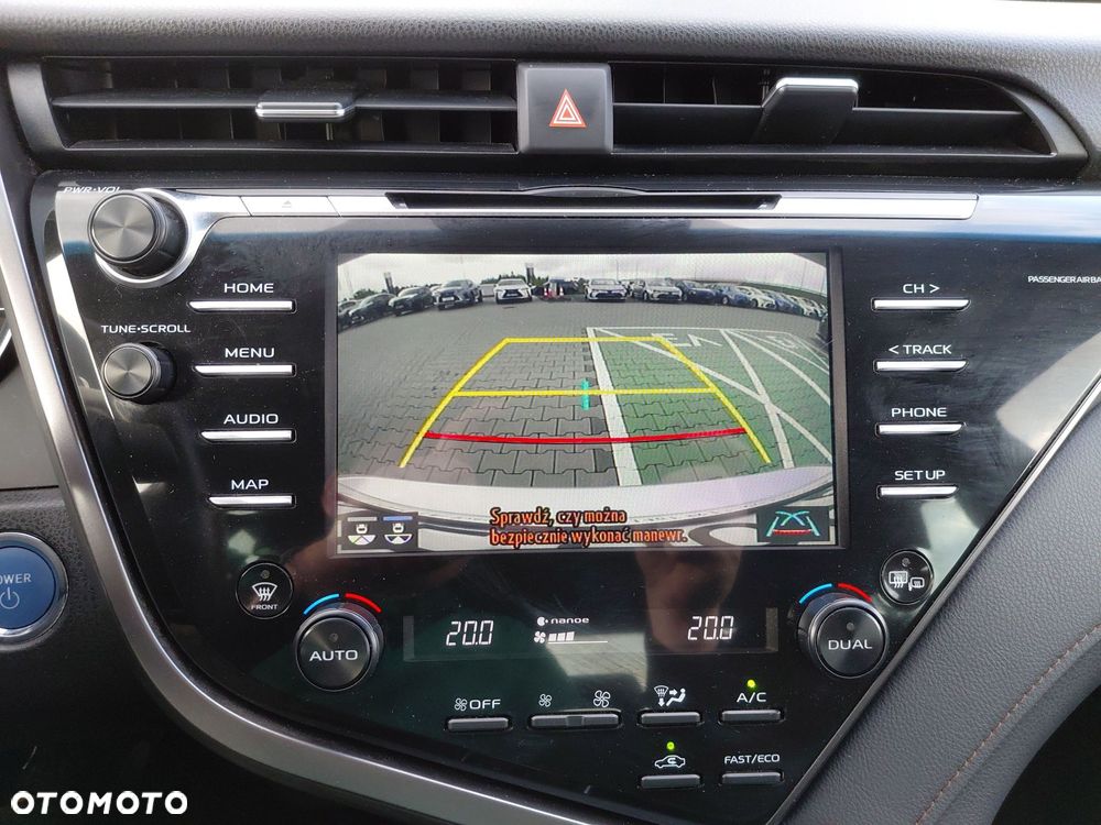Toyota Camry 2.5 Hybrid Prestige CVT - 18
