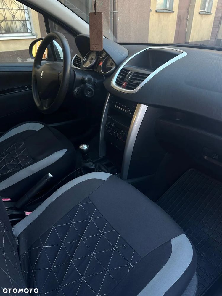 Peugeot 207 1.4 16V Presence - 8