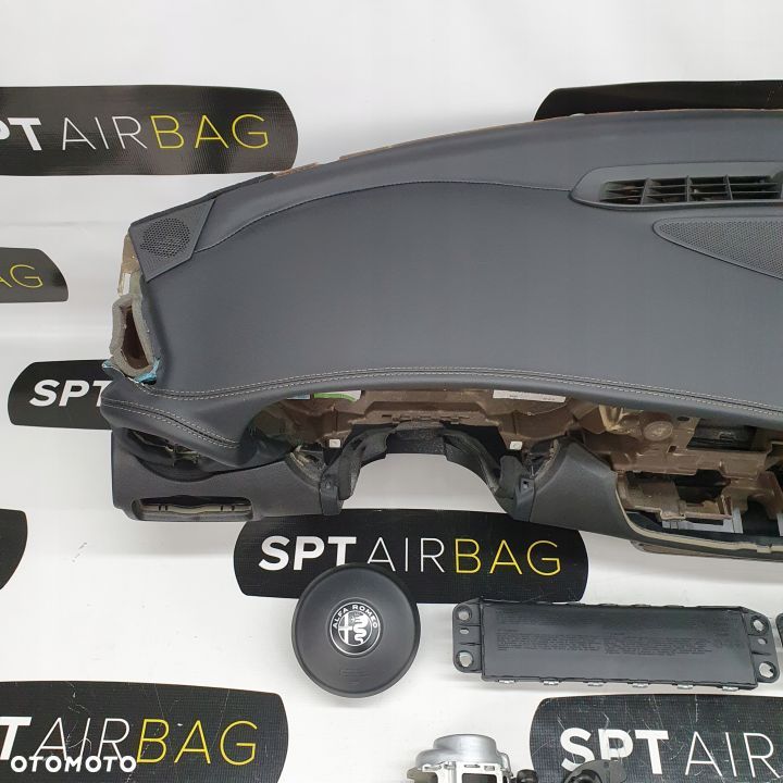 GIULIA DESKA ROZDZIELCZA SKÓRA KONSOLA KOKPIT PULPIT PODUSZKI AIRBAG AIR BAG PASY KIT SET - 2