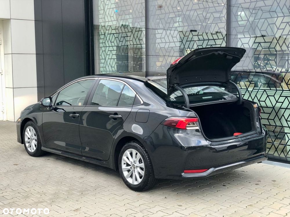 Toyota Corolla - 33