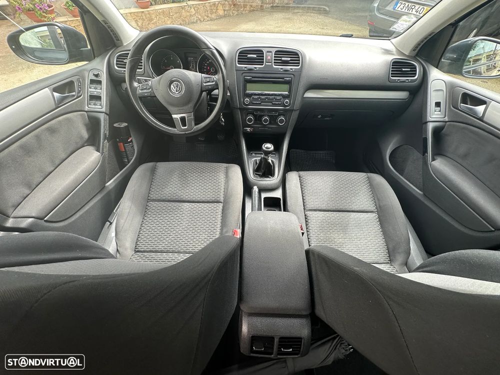 VW Golf 2.0 TDi Confortline - 5