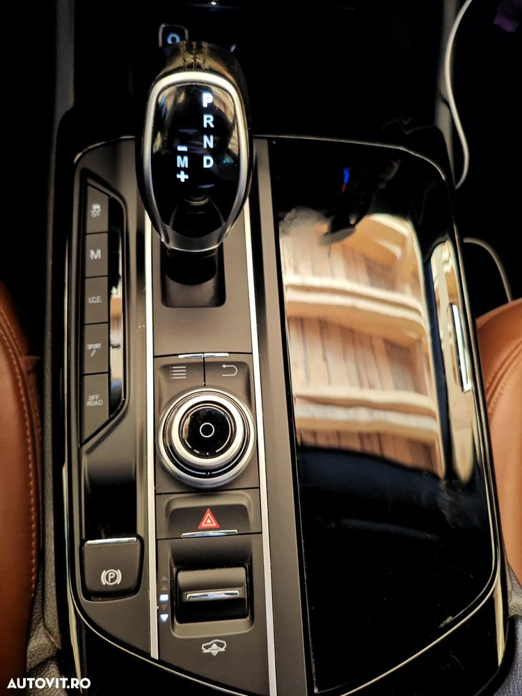 Maserati Levante - 16
