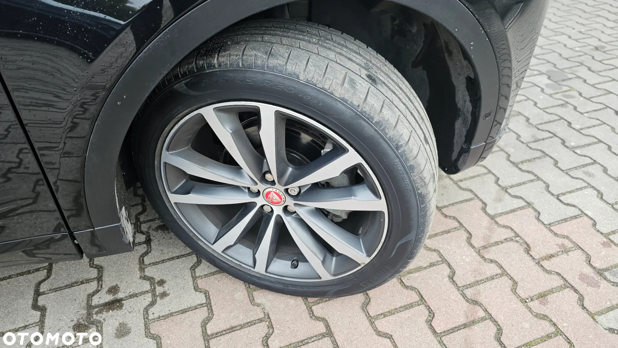 Jaguar E-Pace 2.0 i4D AWD R-Dynamic S - 34