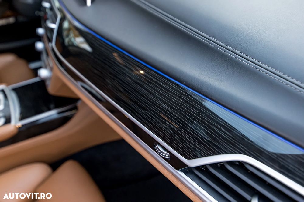 BMW Seria 7 750d xDrive - 38