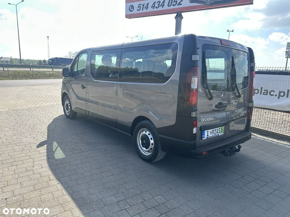Opel Vivaro - 8