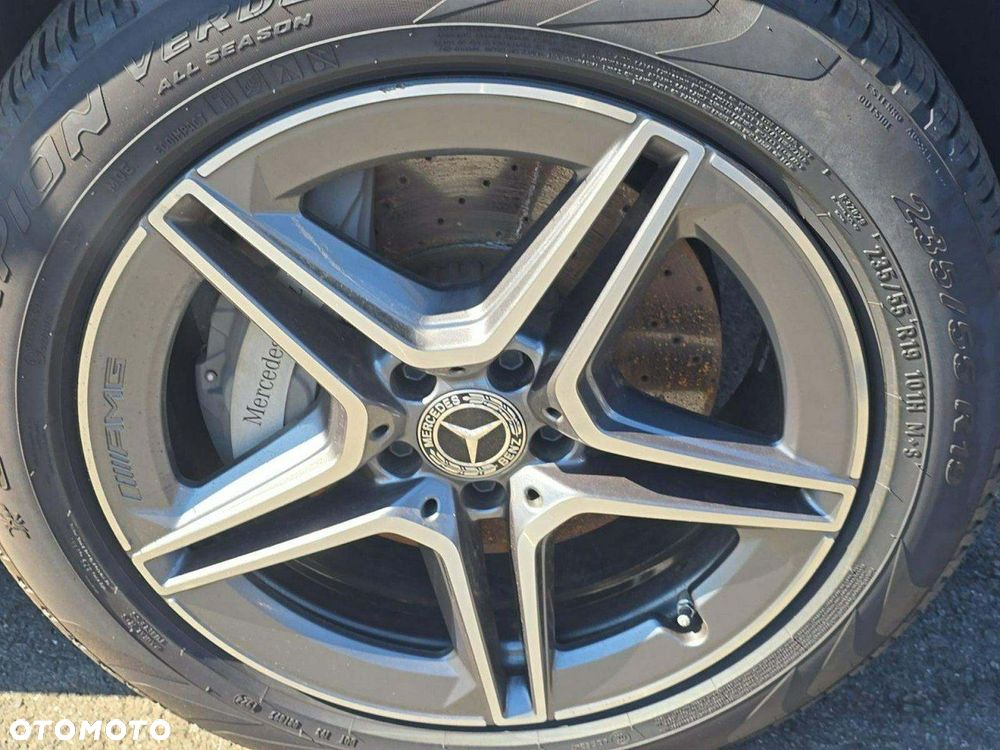 Mercedes-Benz GLC 300 4Matic 9G-TRONIC AMG Line - 17