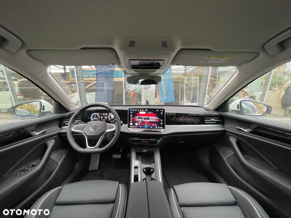 Volkswagen Passat - 10