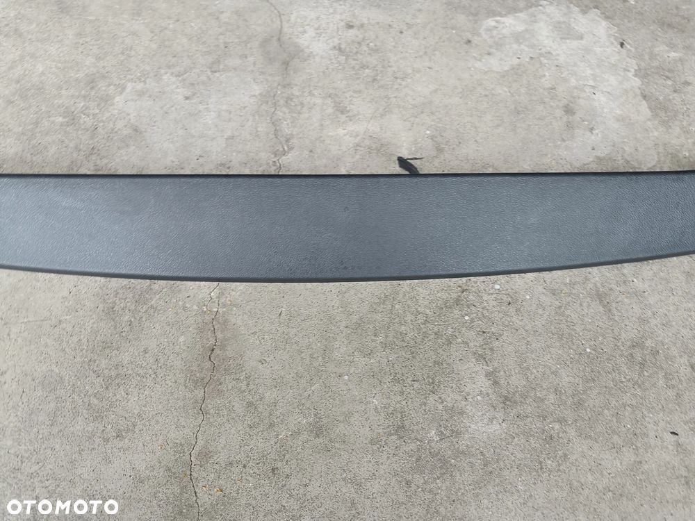 Tapicerka klapy bagażnika Skoda Kodiaq Boczek Plastik Osłona 565867605A - 4