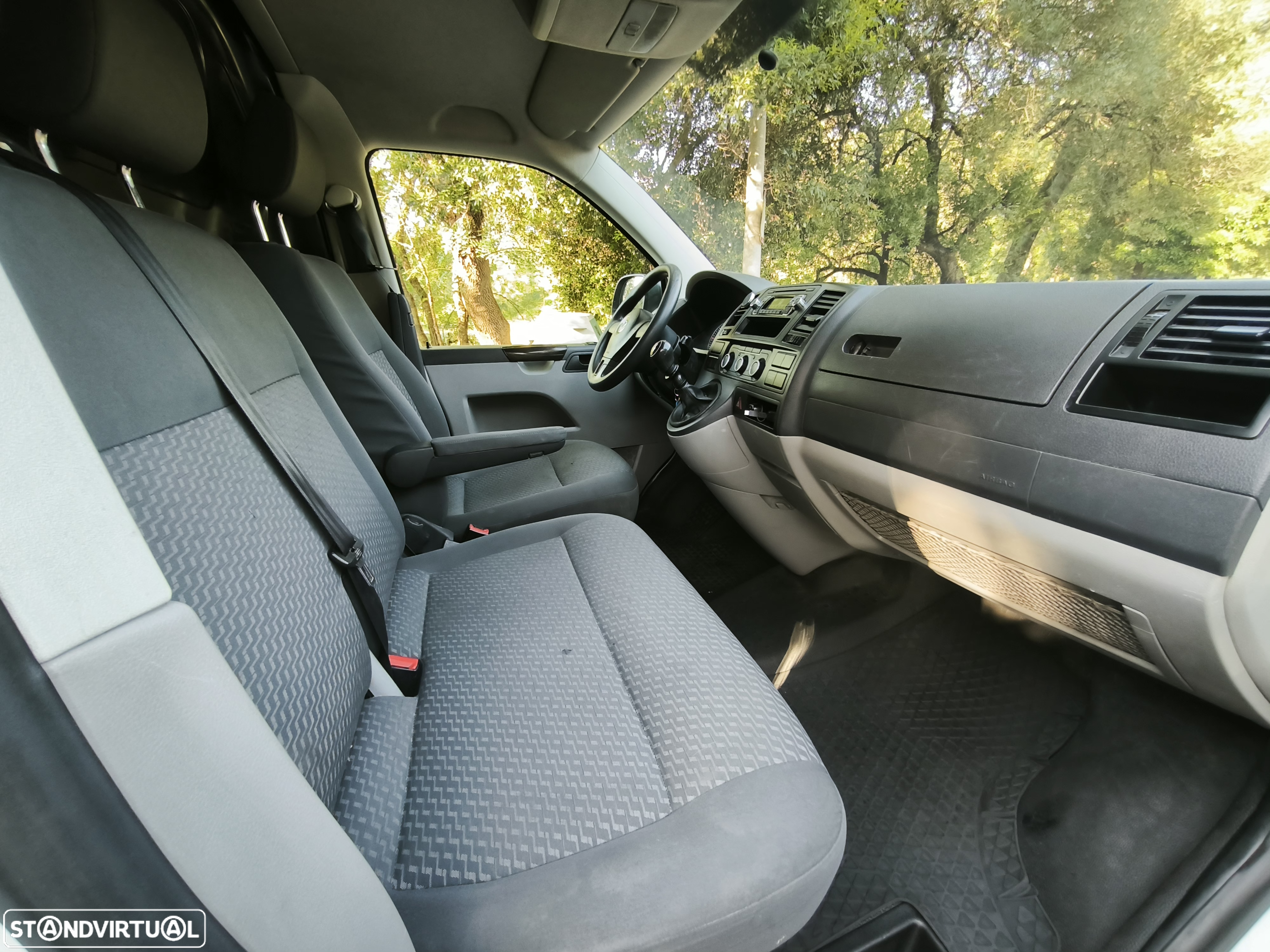 VW Transporter T5 TDI - 15