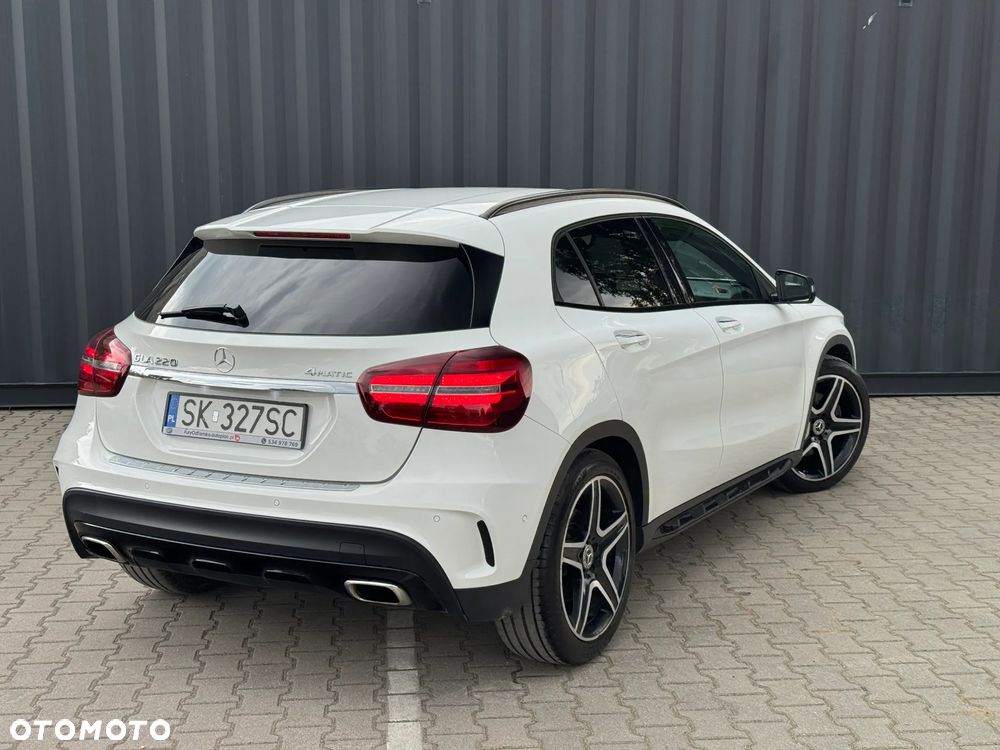 Mercedes-Benz GLA 220 4-Matic AMG Line - 9