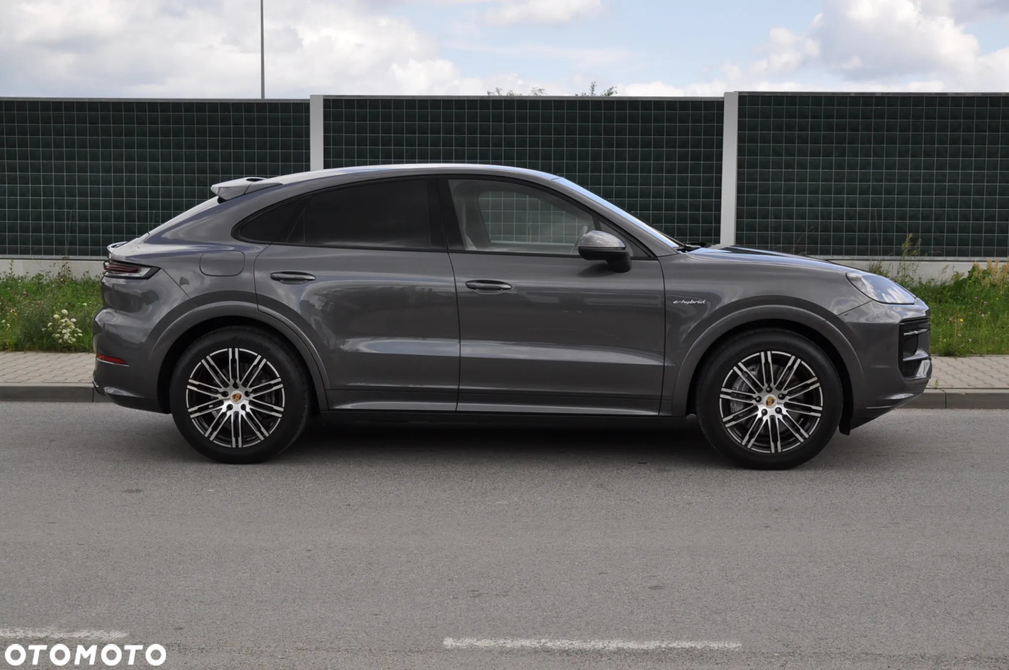 Porsche Cayenne - 6