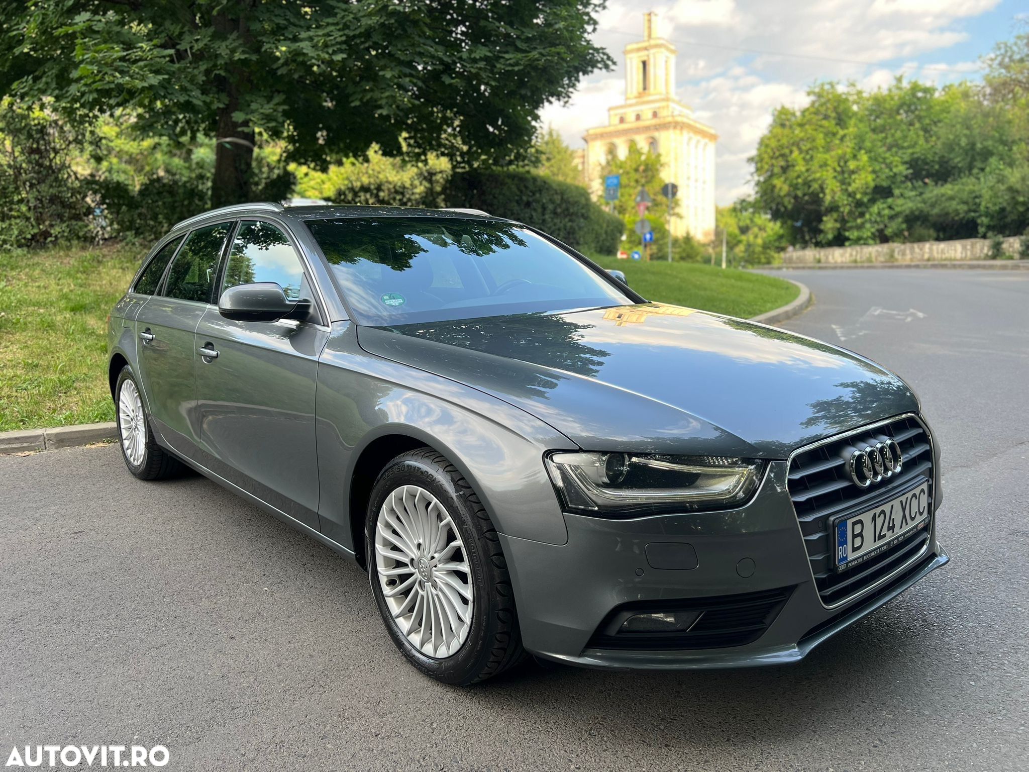 Audi A4 2.0 TDI DPF clean diesel multitronic Ambiente - 1