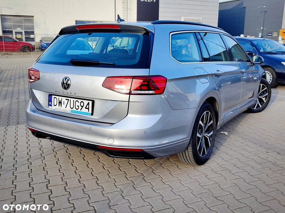 Volkswagen Passat Variant 2.0 TDI EVO Business DSG - 3
