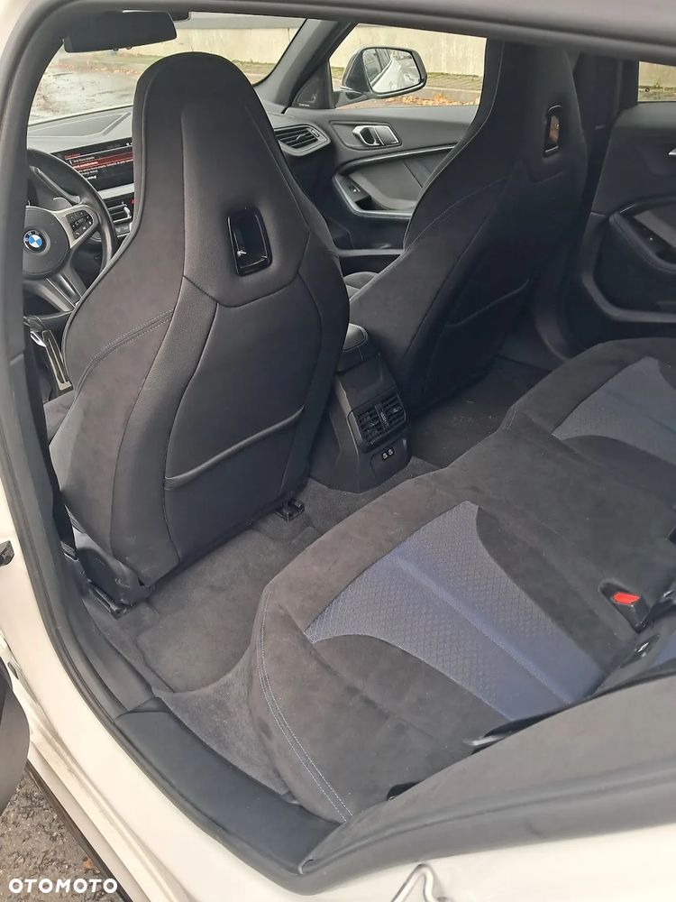 BMW Seria 1 [F40] 19 - 3