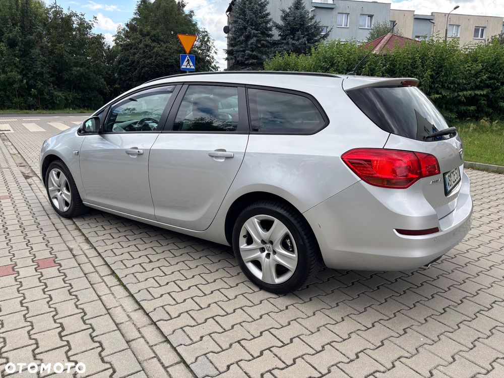 Opel Astra 1.4 Turbo - 3