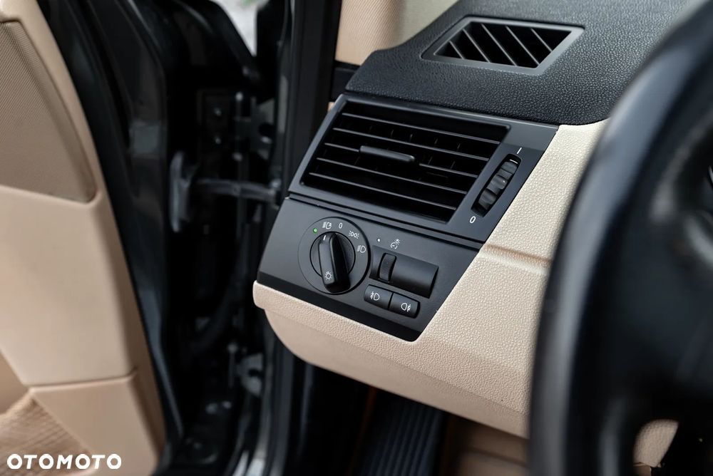 BMW X3 3.0i - 37