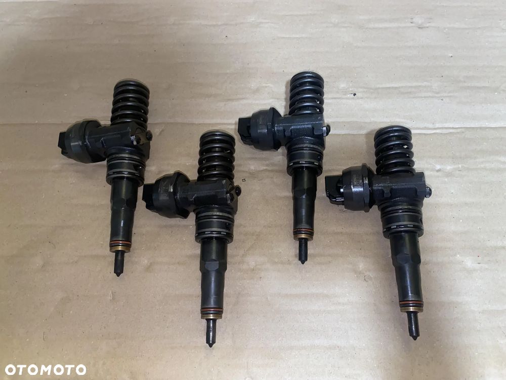 Pompowtryskiwacze VW 041472003  BOSCH - 1