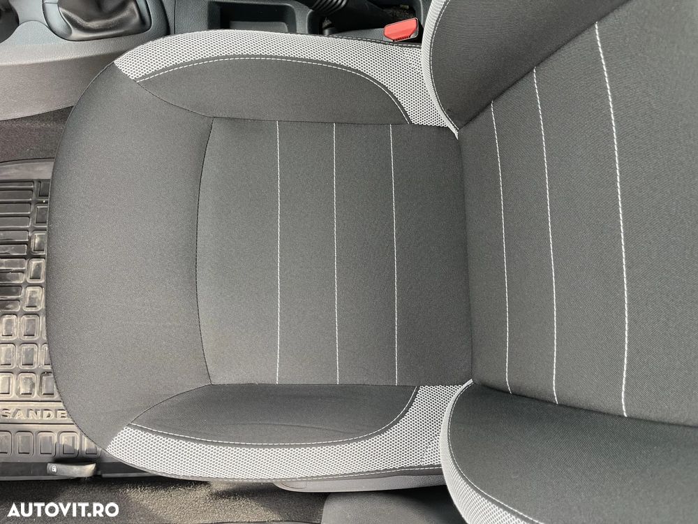 Dacia Sandero - 11