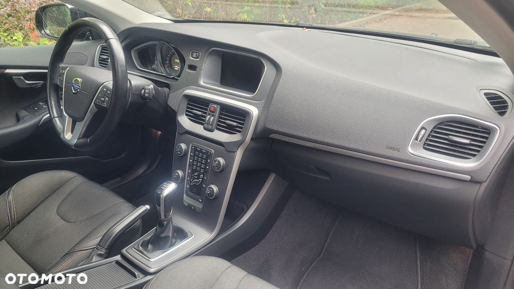 Volvo V40 D2 - 6