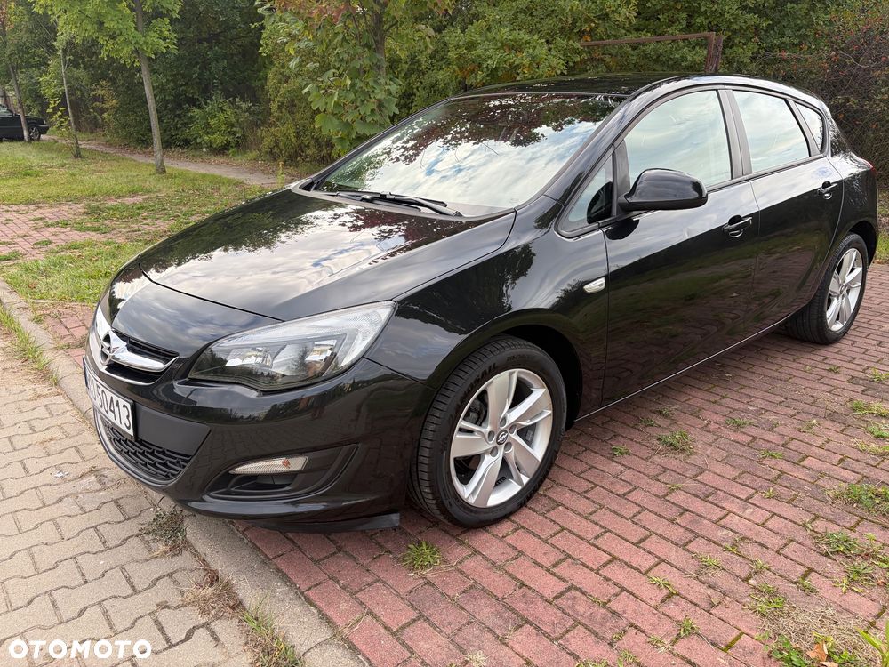 Opel Astra 2013 photo 4