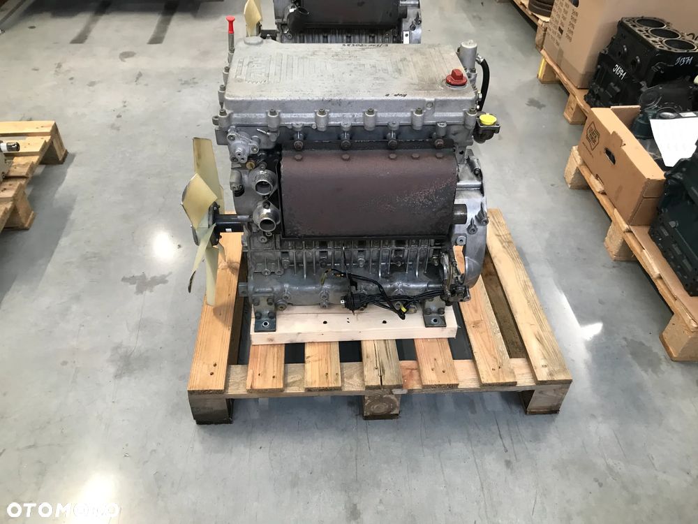 SILNIK HATZ 4W35 19,9 kW 8942netto - 4