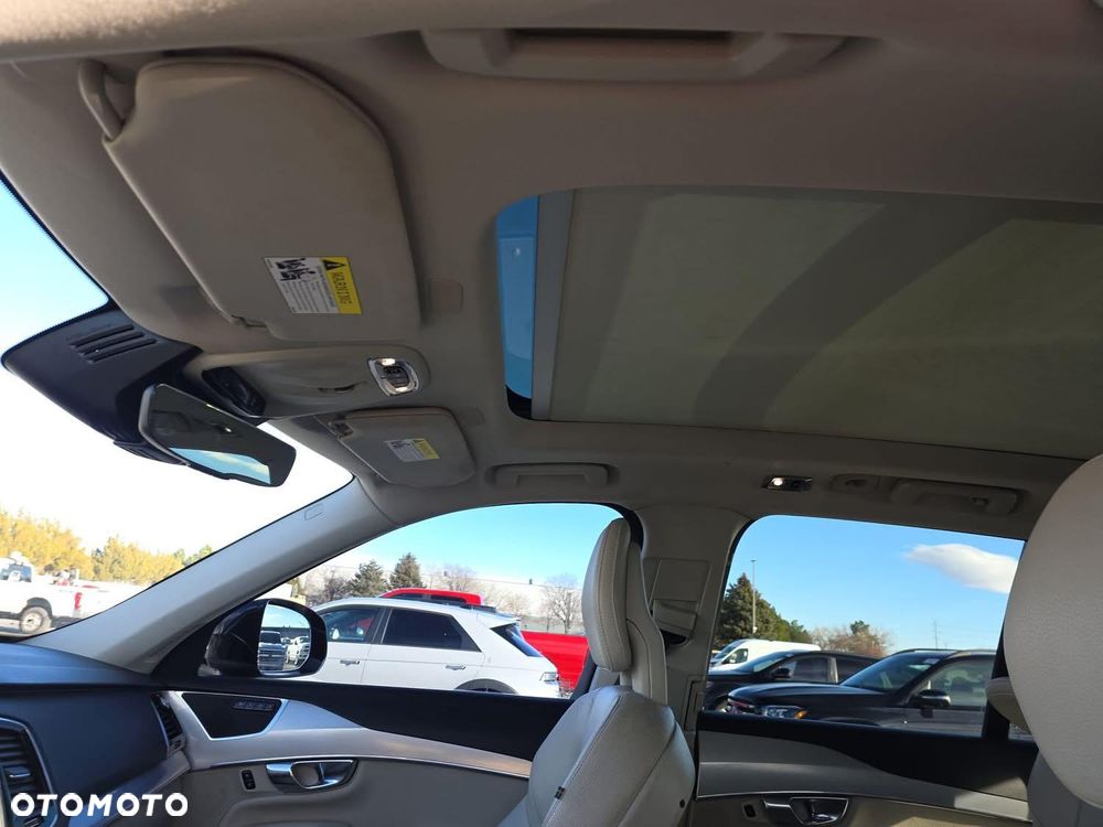 Volvo XC 90 T8 AWD Twin Engine Geartronic Momentum - 19