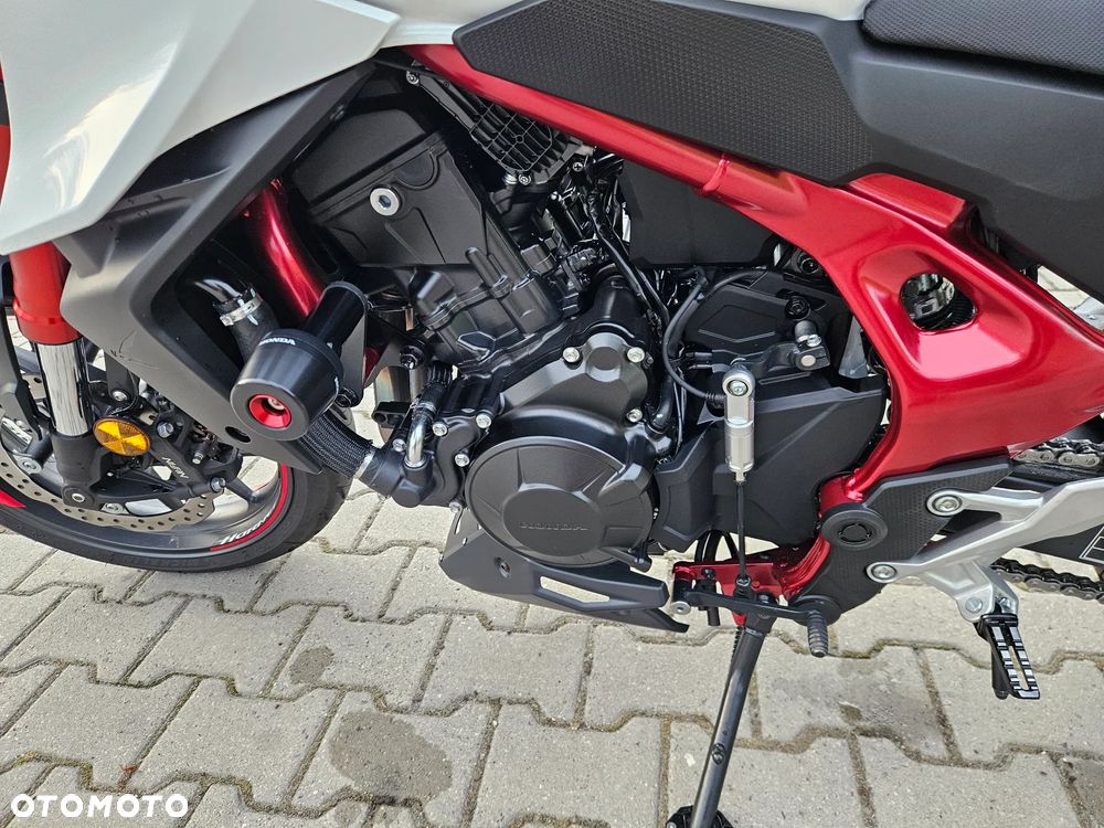 Honda CB - 8