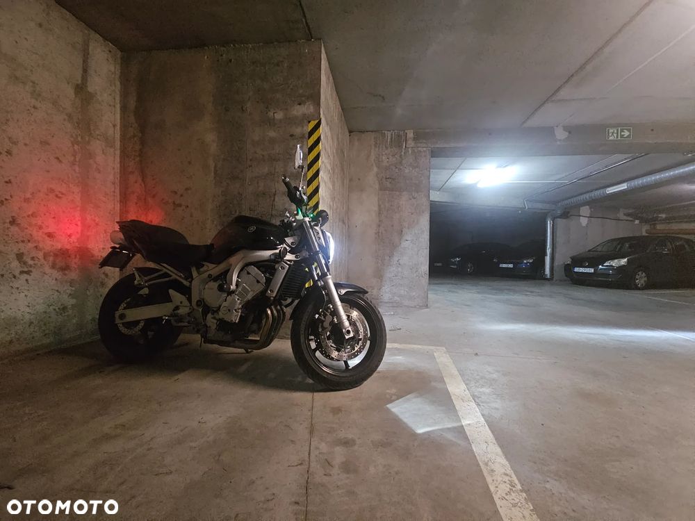 Yamaha FZ6 - 12