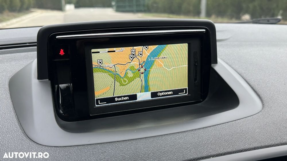 Renault Megane ENERGY TCe 115 Start & Stopp Paris Business - 9