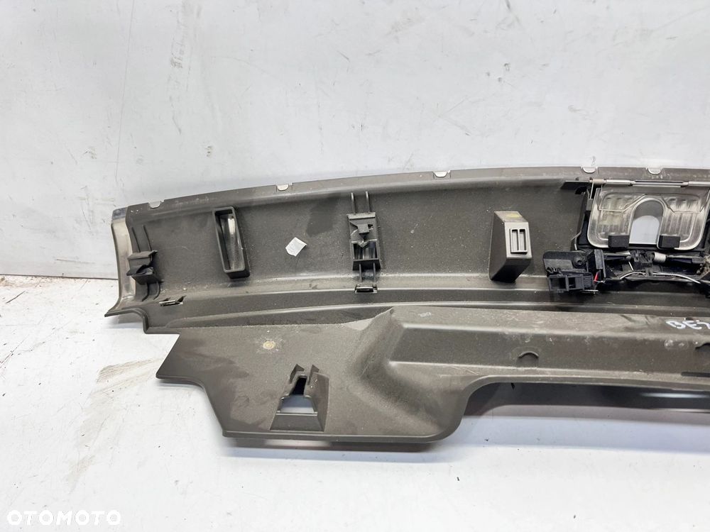 OSŁONA PROGU BAGAŻNIKA AUDI Q5 8R 8R0864513C BEŻOWA - 8