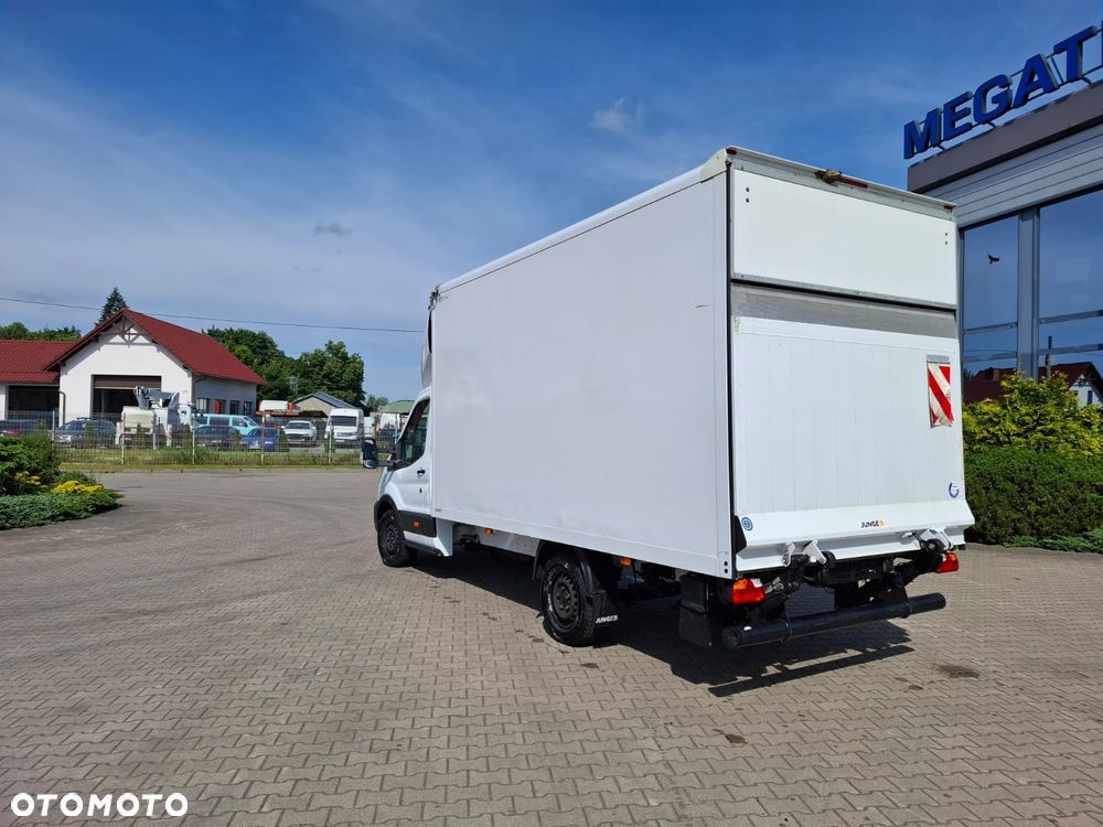 Ford TRANSIT TREND 350 L4 - 4
