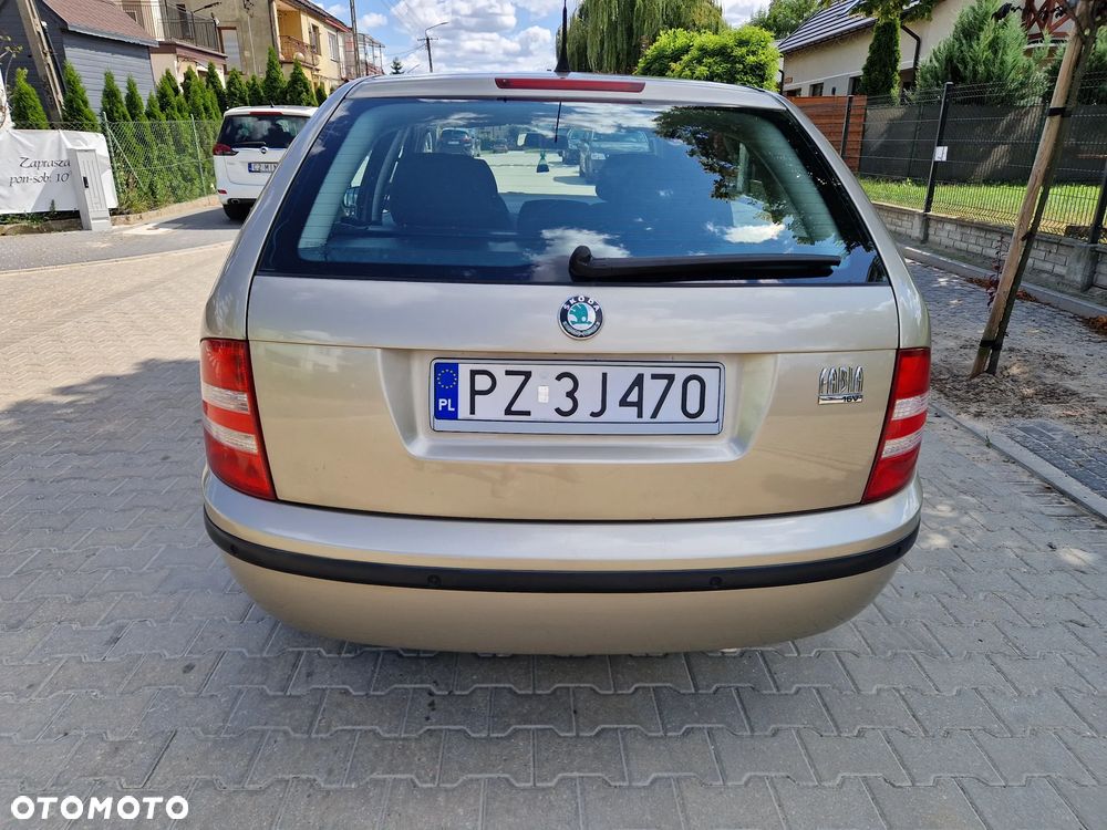 Skoda Fabia 1.4 16V Classic + - 18