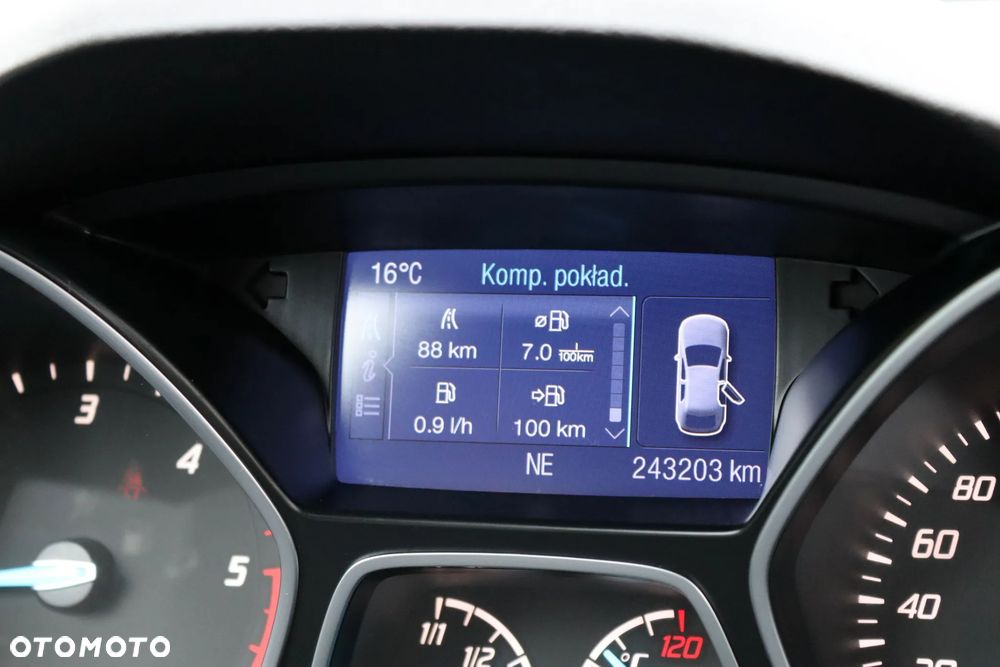 Ford Kuga 2.0 TDCi 4x4 Titanium - 28