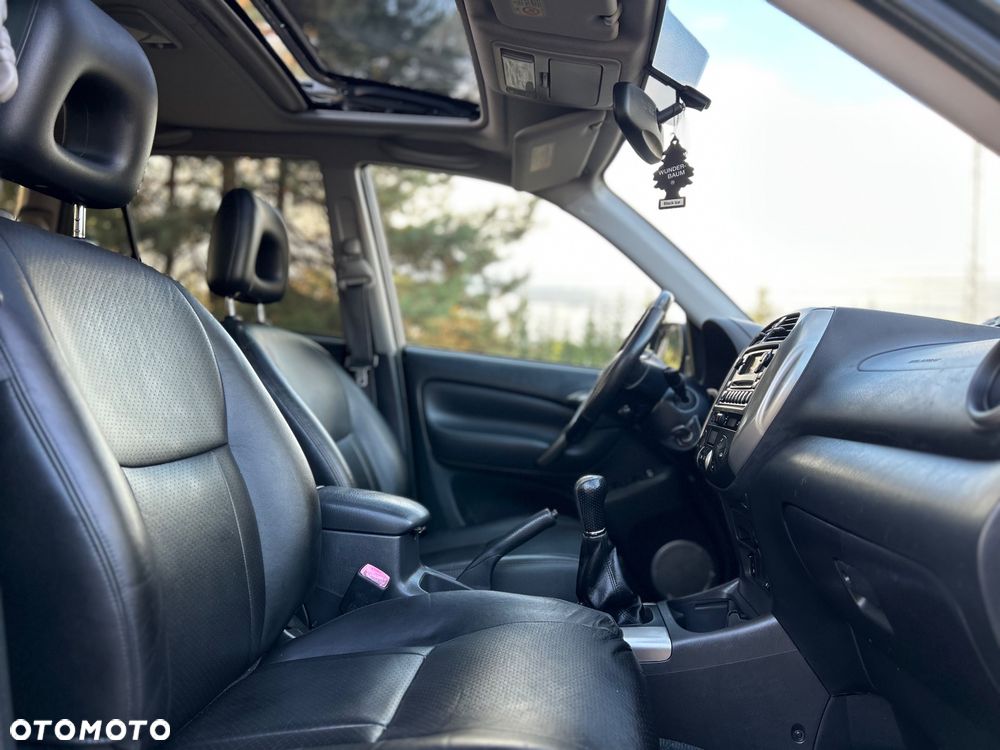Toyota RAV4 4x4 Executive - 24