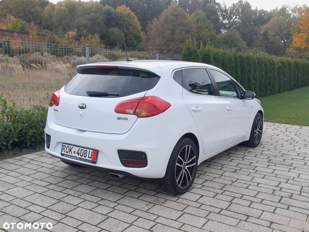 Kia Ceed 1.6 CRDi Spirit - 27