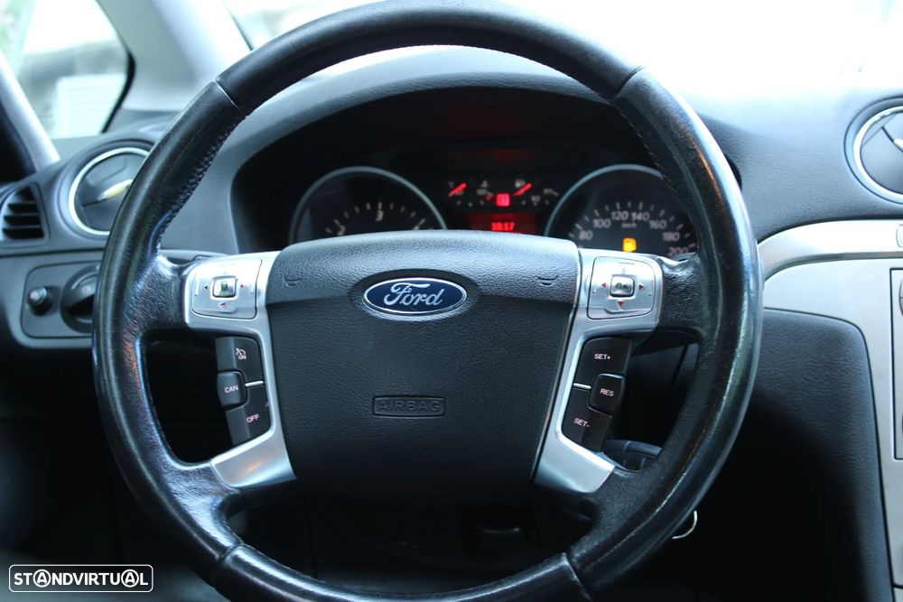 Ford S-Max 1.8 TDCi Titanium 7L - 15