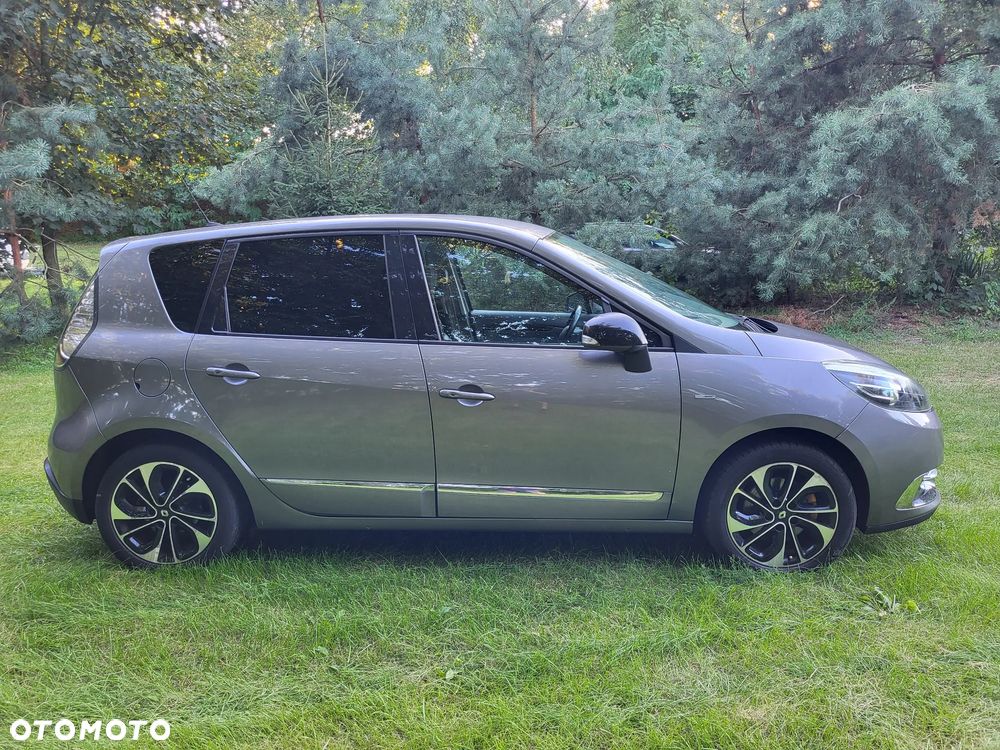 Renault Scenic 1.5 dCi Bose - 9