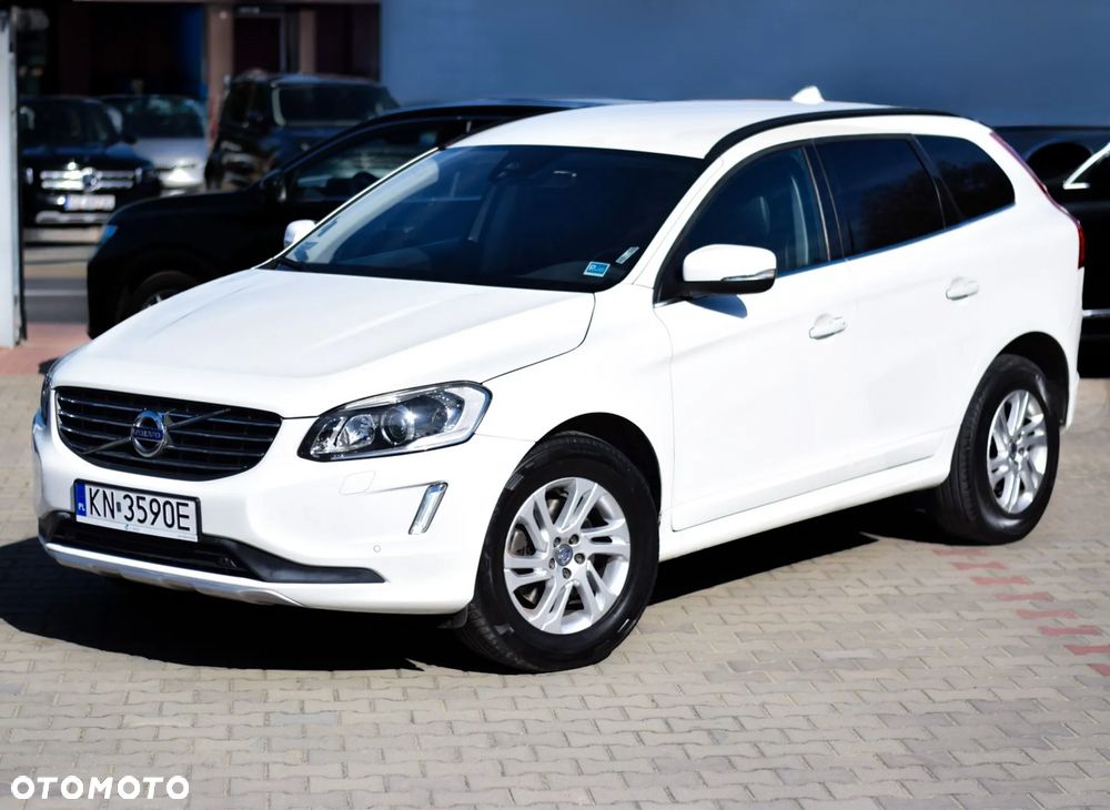 Volvo XC 60 D4 AWD Momentum - 3