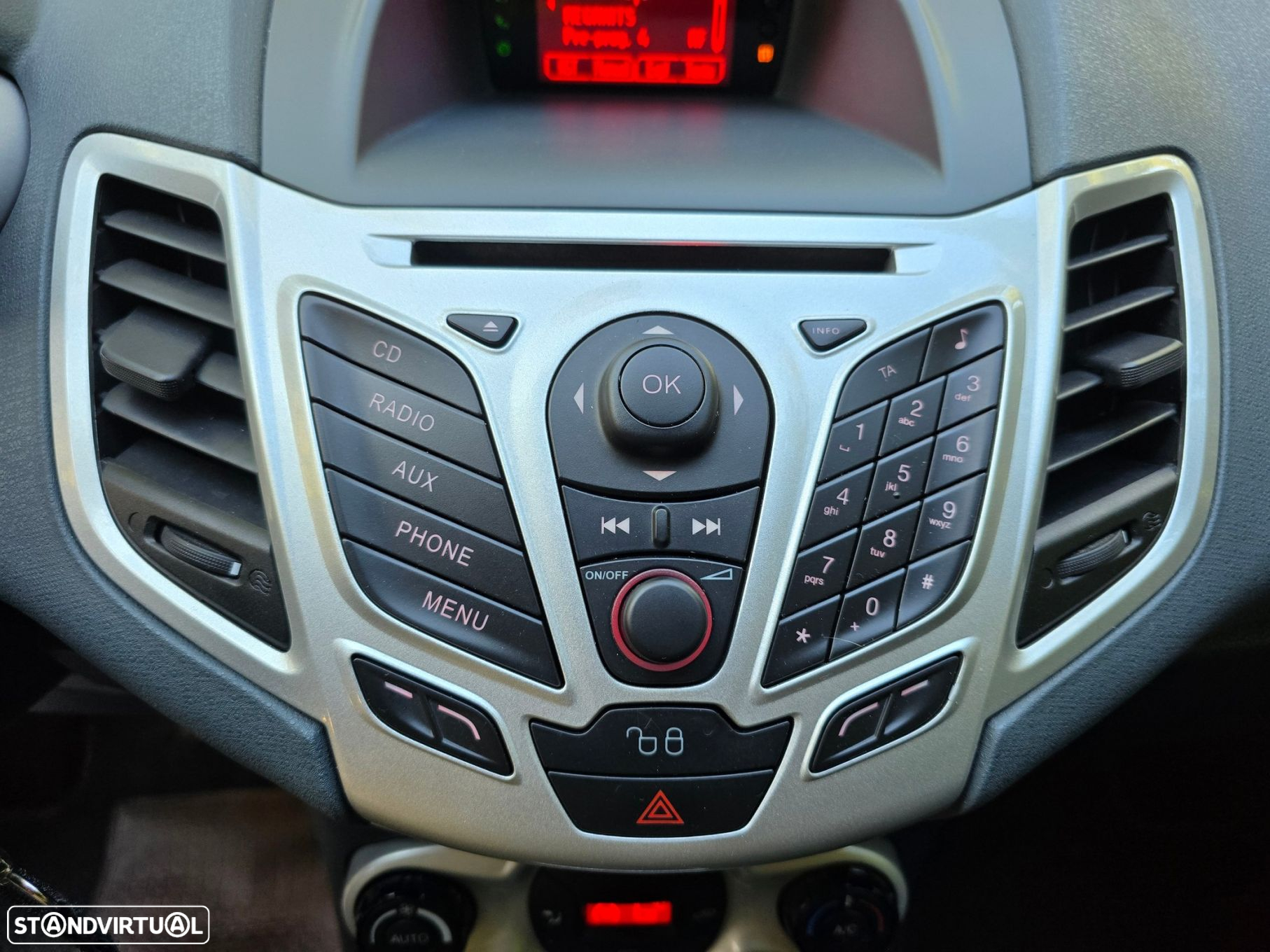 Ford Fiesta 1.4 Titanium Aut. - 13