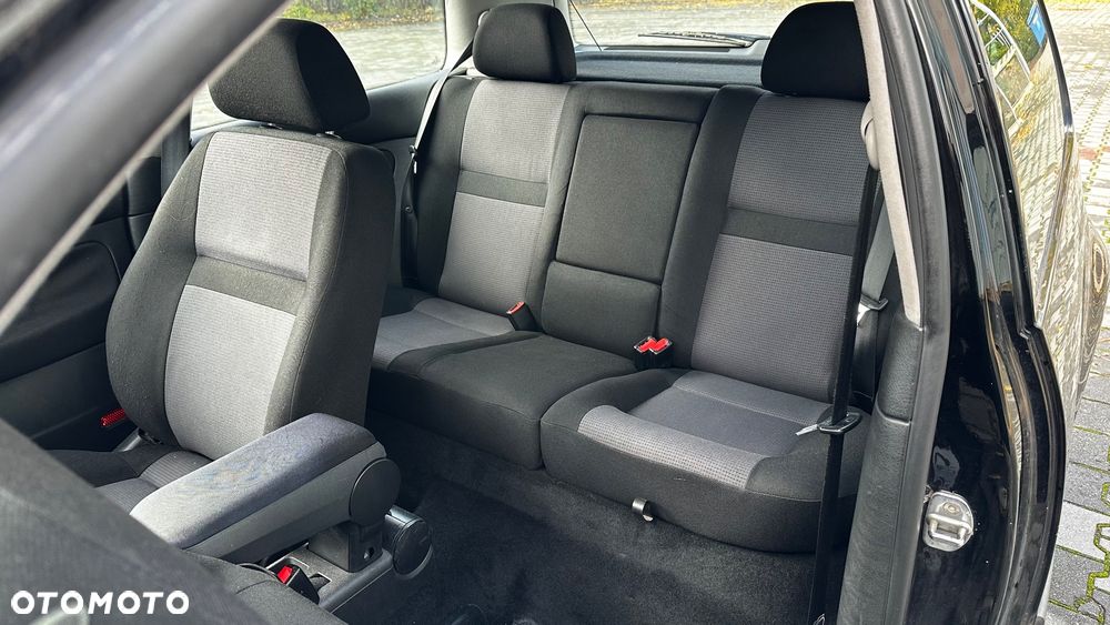 Volkswagen Golf - 26