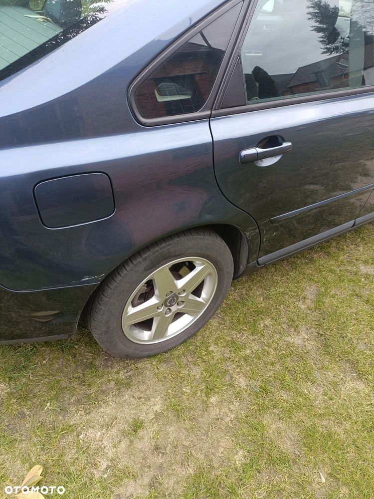 Volvo S40 2.0D Momentum - 8