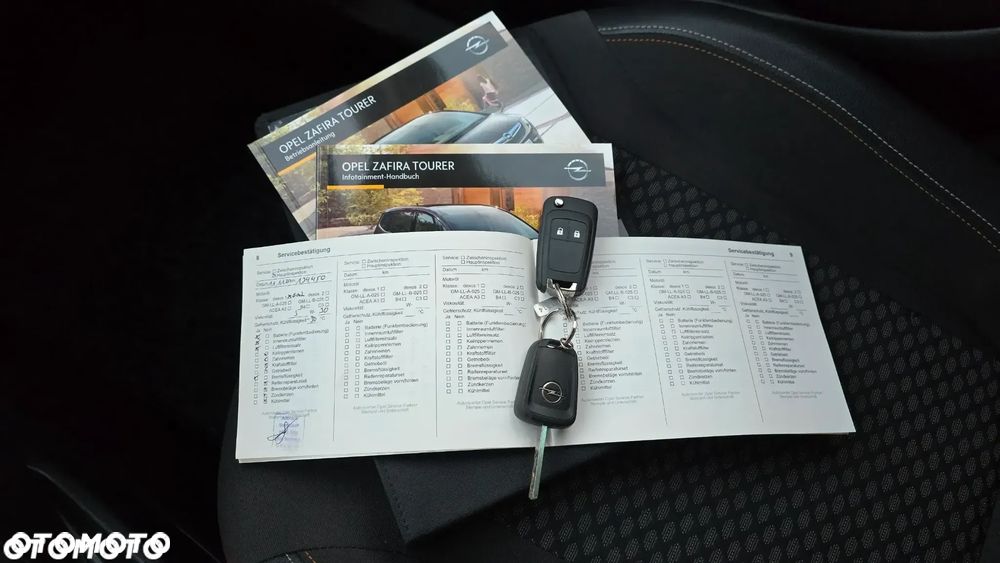 Opel Zafira - 28