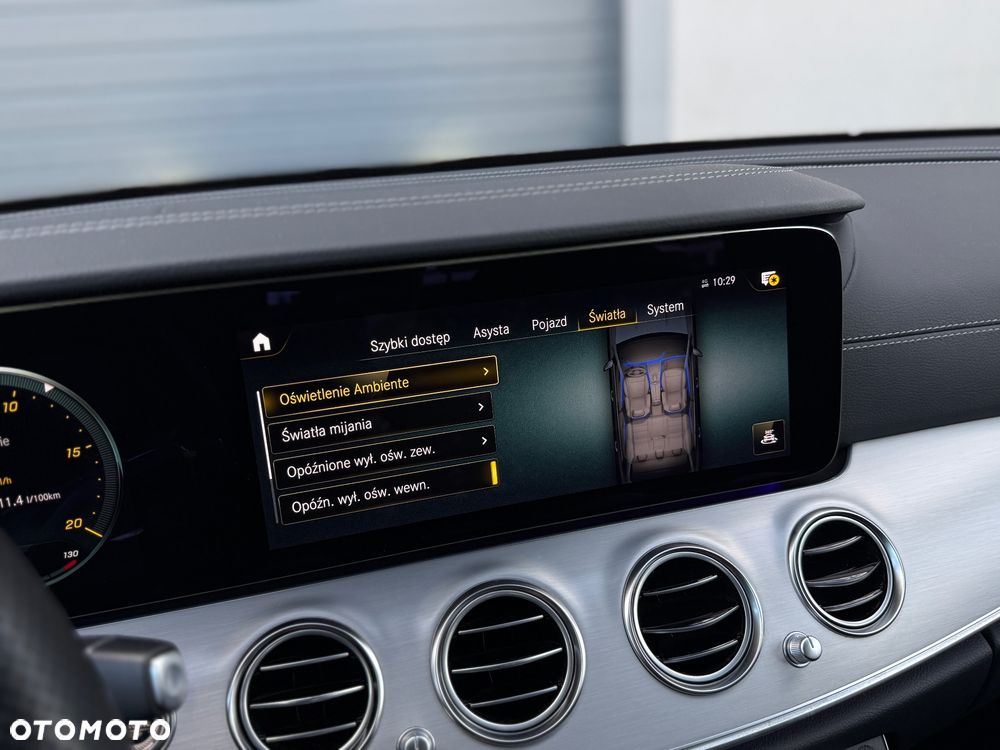 Mercedes-Benz Klasa E 220 d 4-Matic AMG - 33