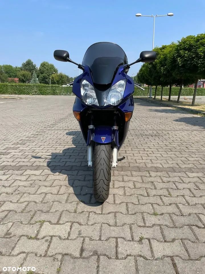 Honda VFR - 7