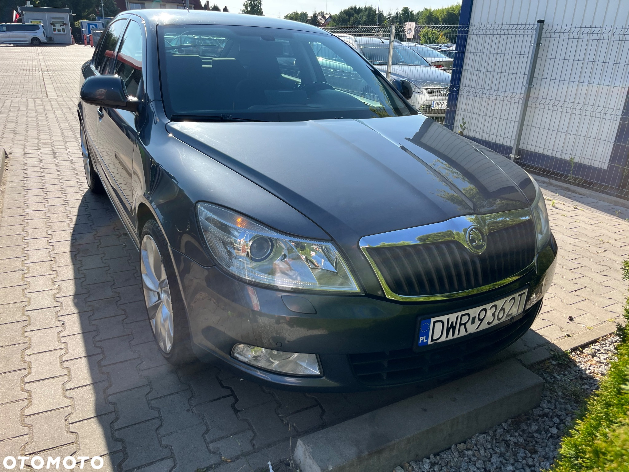 Skoda Octavia 2.0 TDI DPF Ambiente - 2