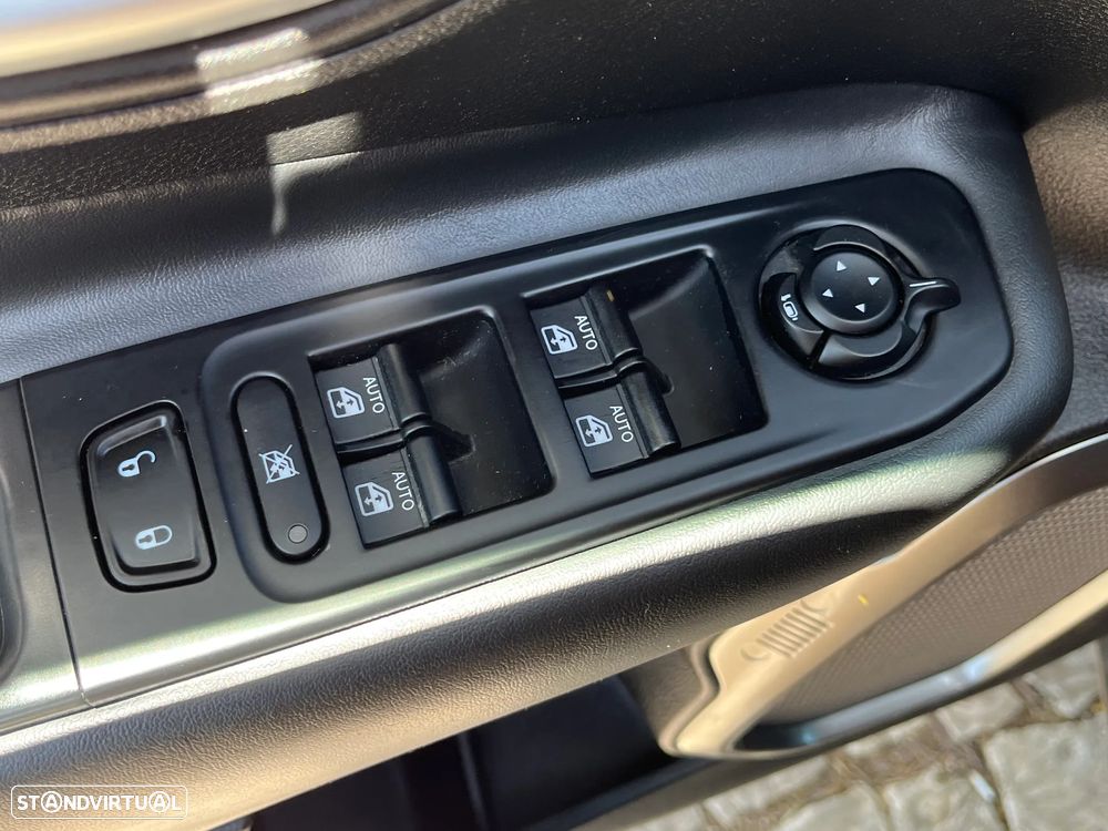 Jeep Renegade 1.0 T Limited - 19