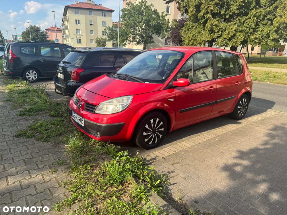 Renault Scenic - 1