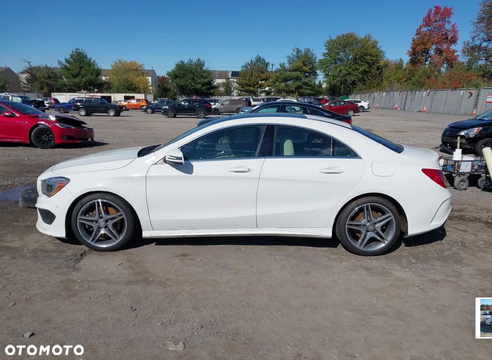 Mercedes-Benz CLA 250 4Matic 7G-DCT Sport - 8